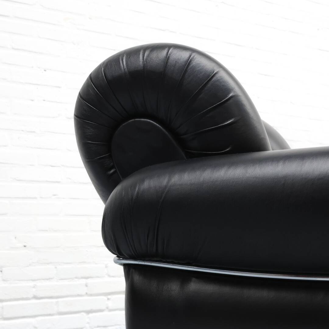 Fauteuil Pompon italien par Ceriotti 1970