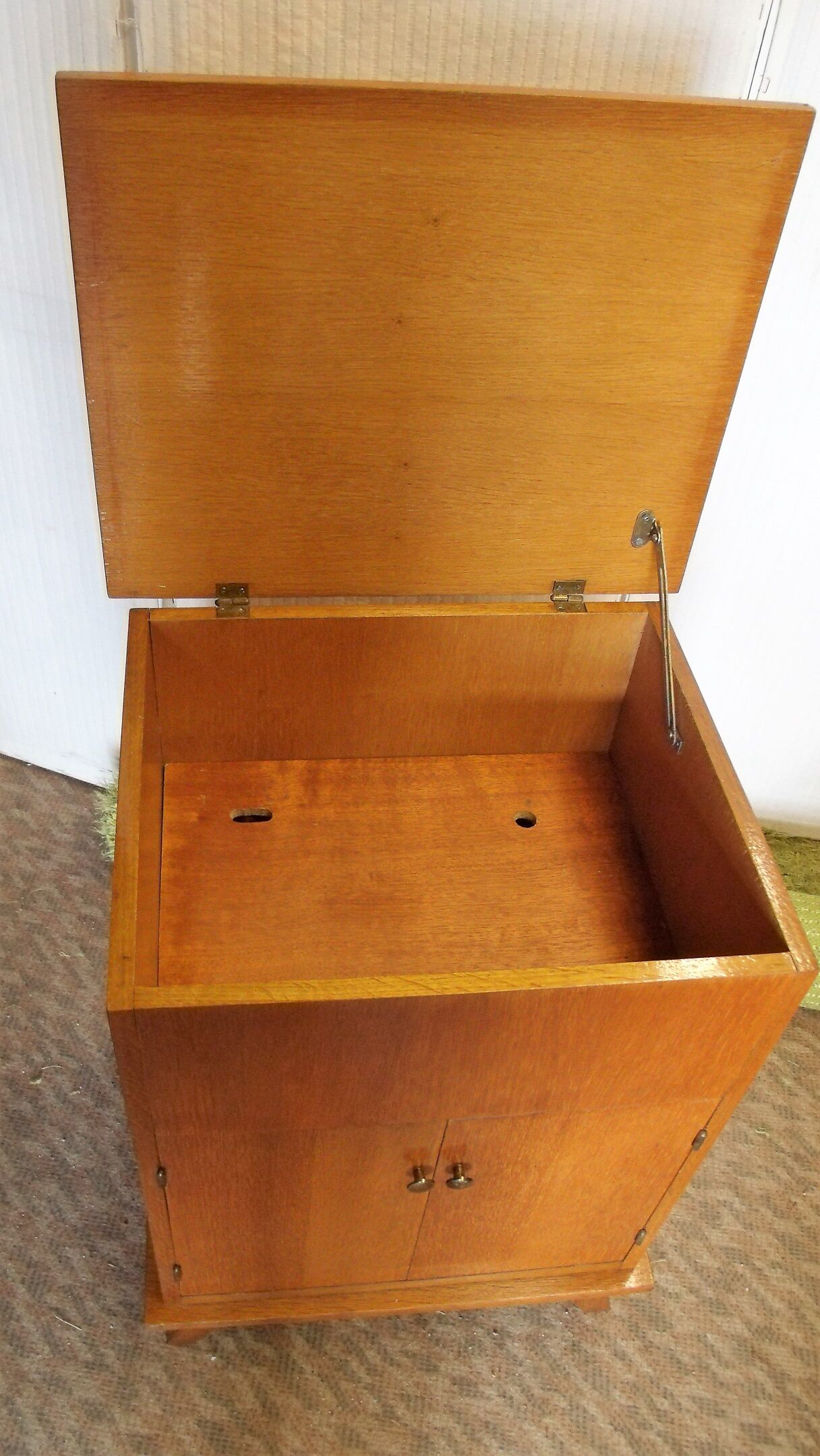 Buffet hifi turntable feet vintage compass