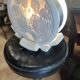 Lampe lithophanie en biscuit et stuc style arts décoratifs