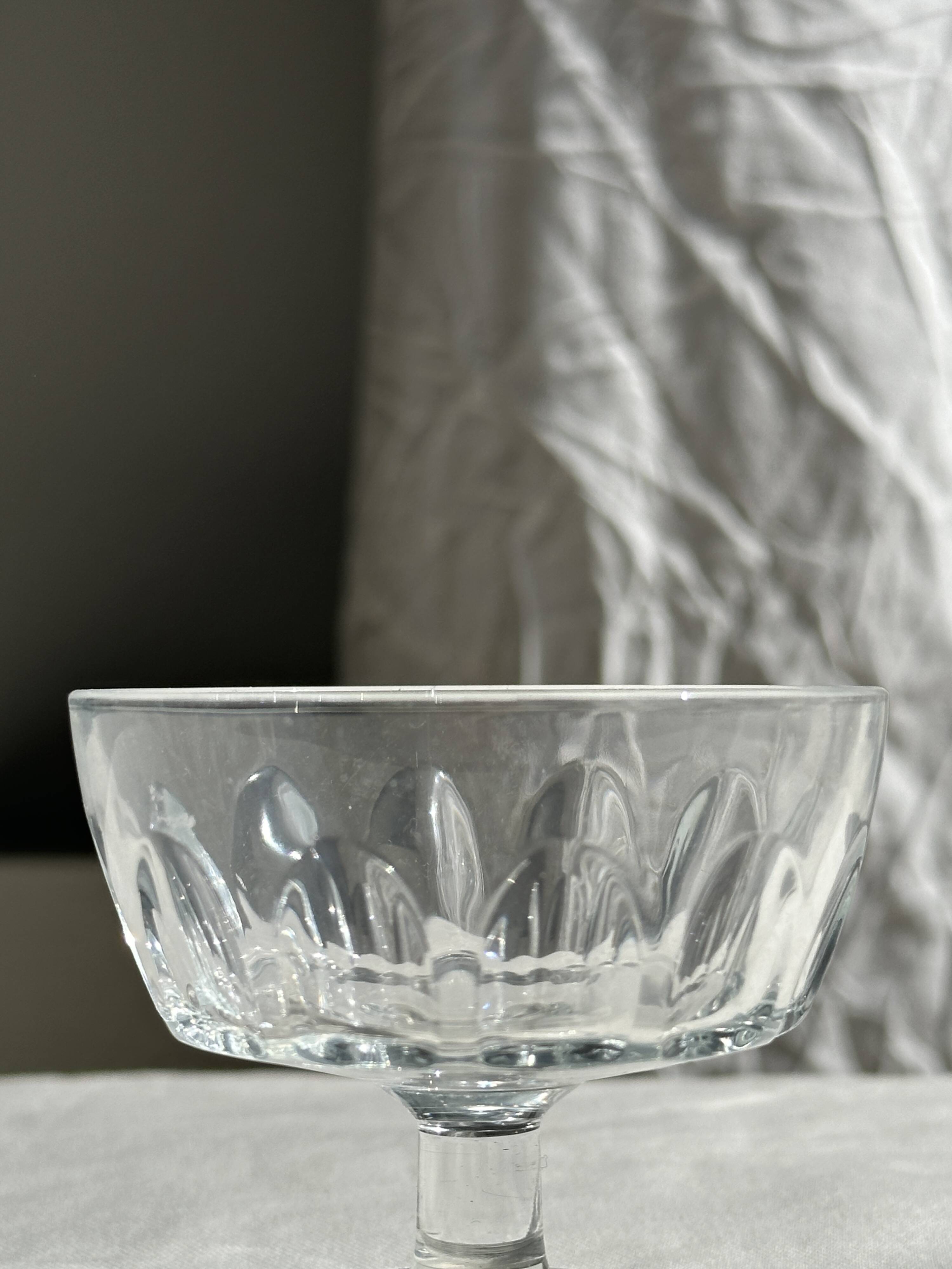 11 France Arcoroc footed bowls