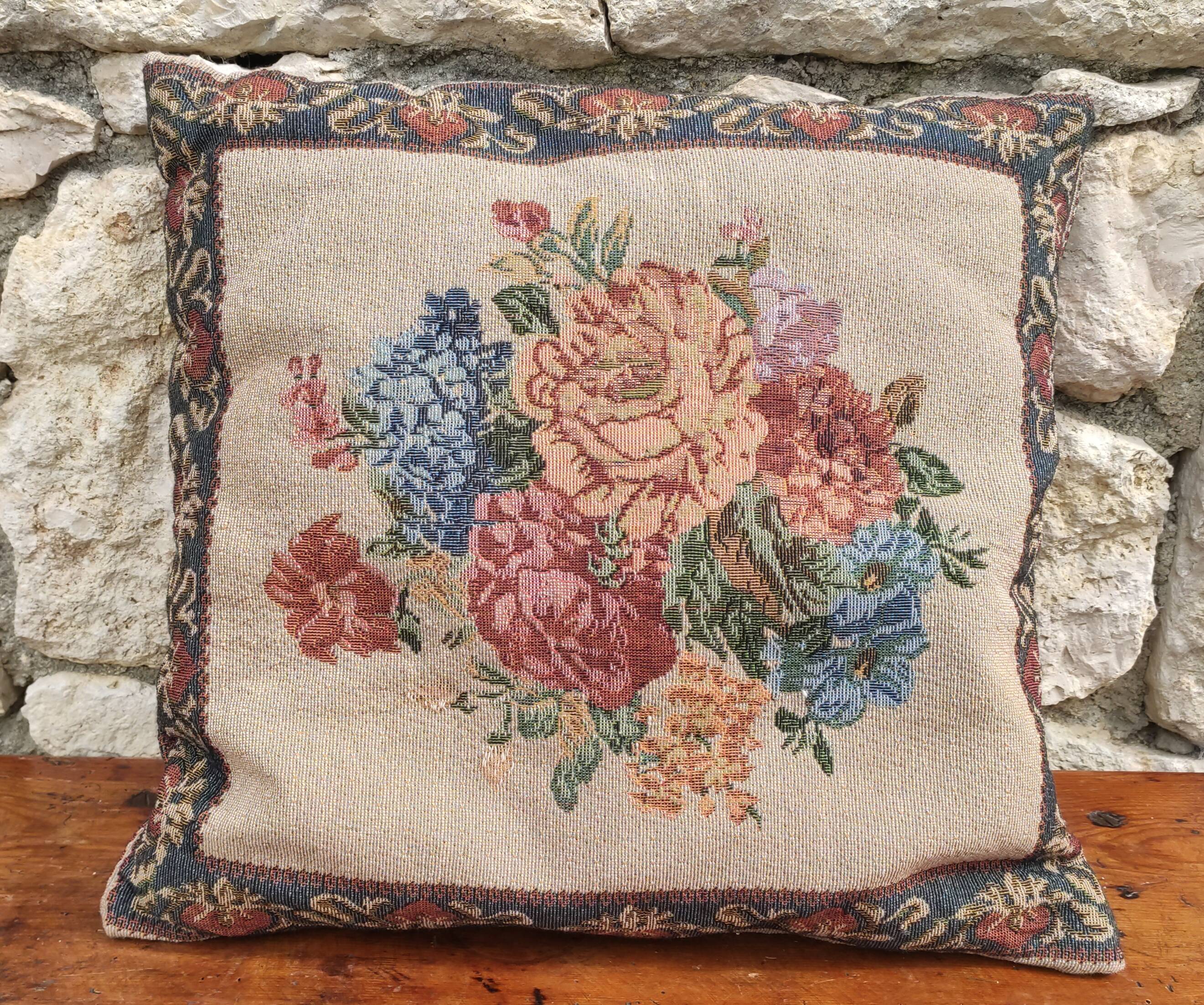 Vintage cushion