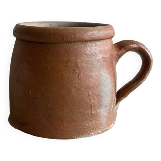 Stoneware pot