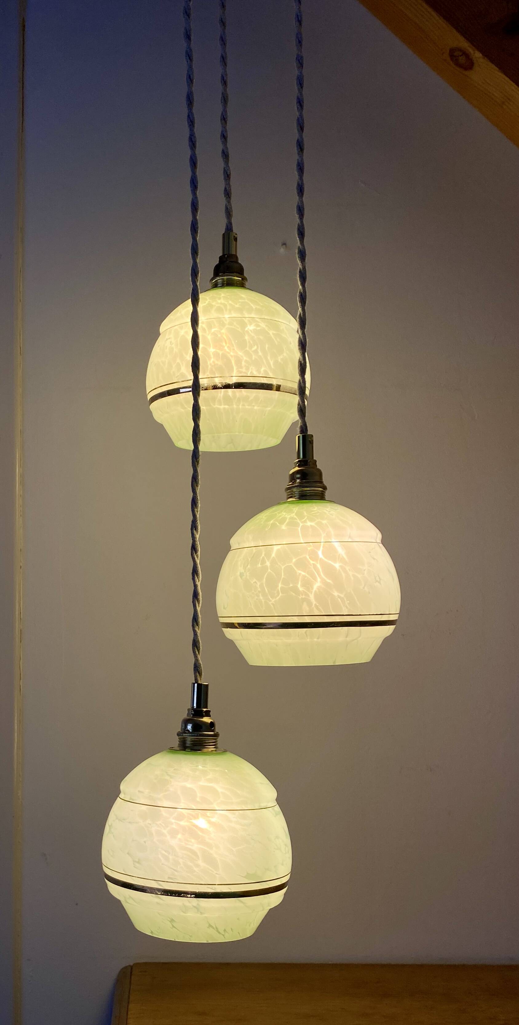 Vintage art deco triple globe pendant light in mint and gold glass