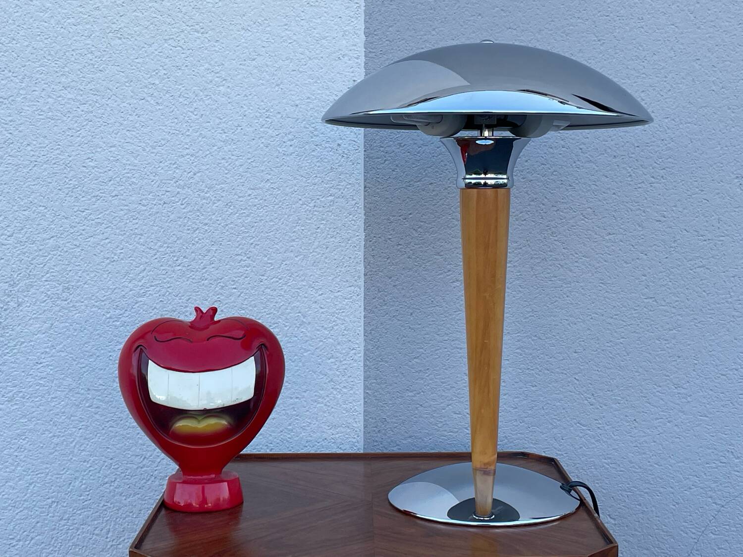 Vintage 90s ocean liner lamp