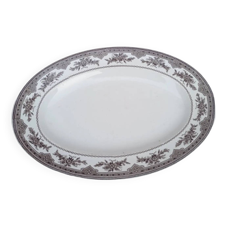 Oval ceramic dish