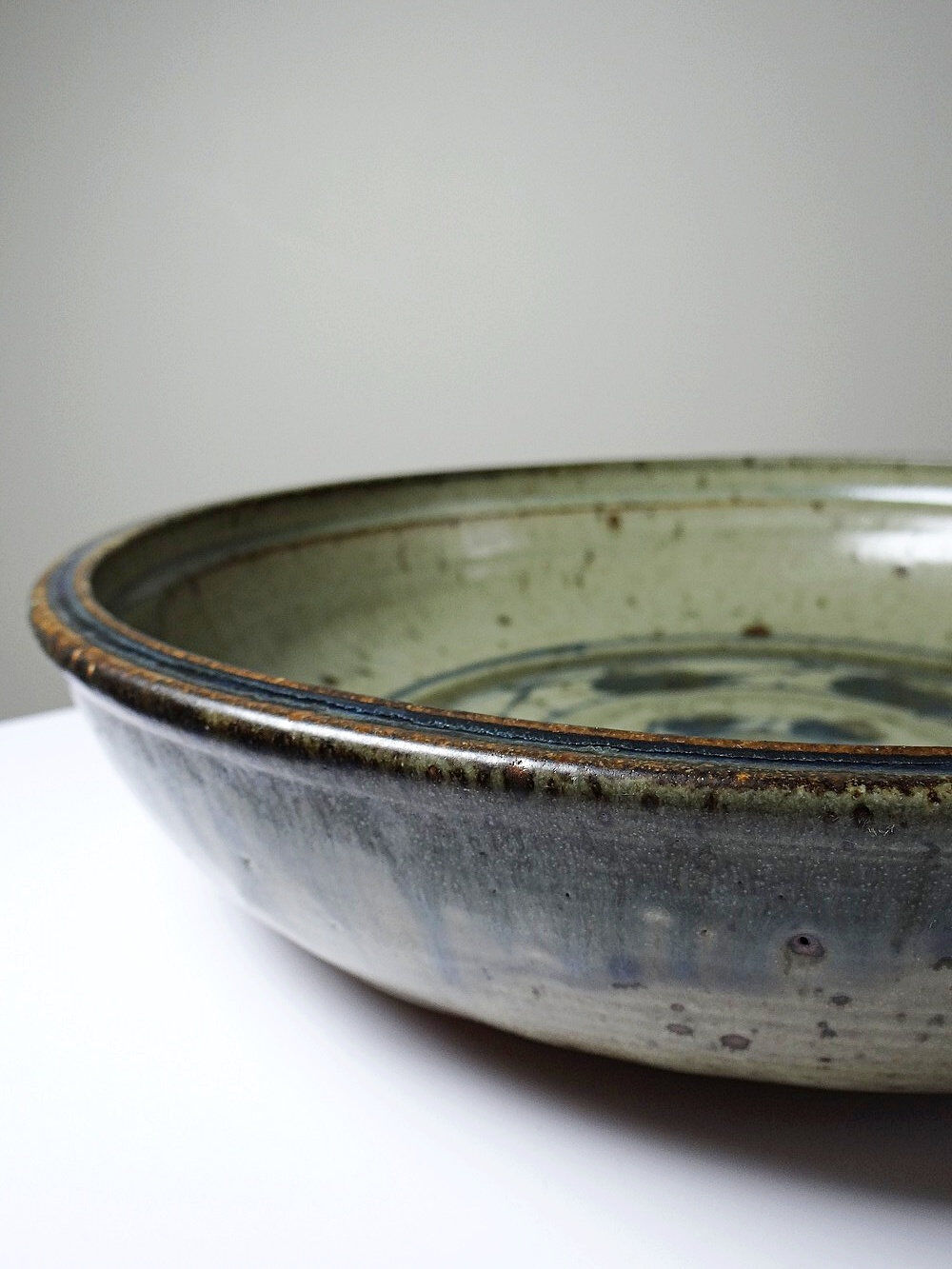 Vintage 1960s-1970s pyrite art stone fruit bowl.
