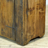 Oak pantry cabinet, circa 1820