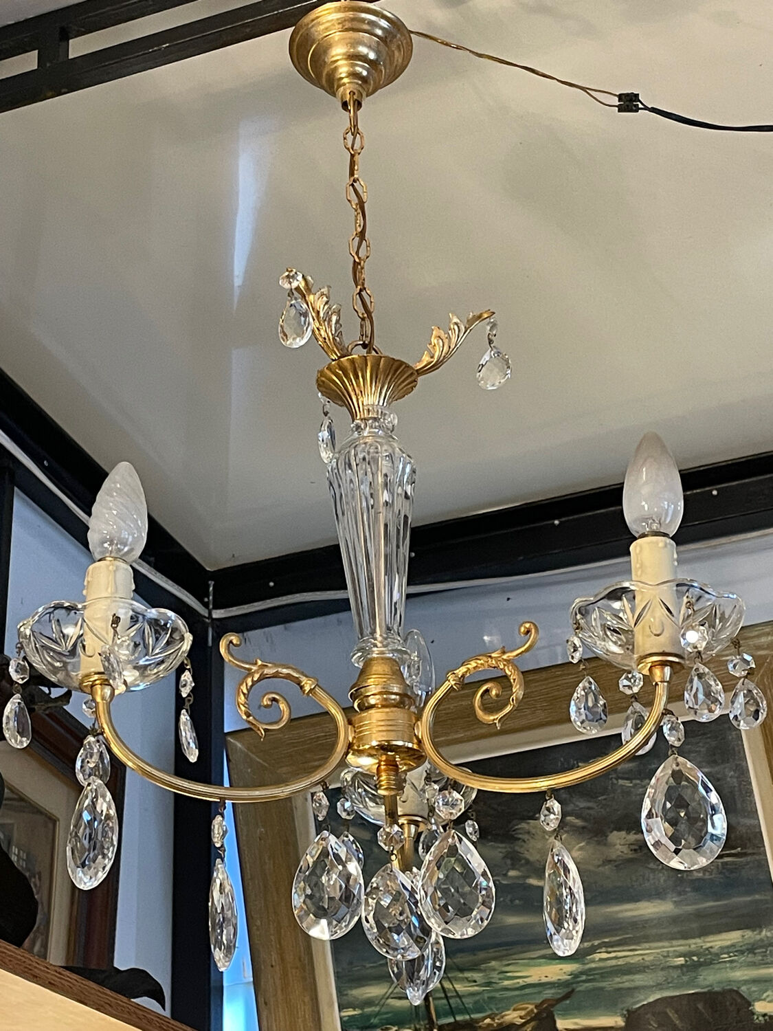 Three-light crystal chandelier