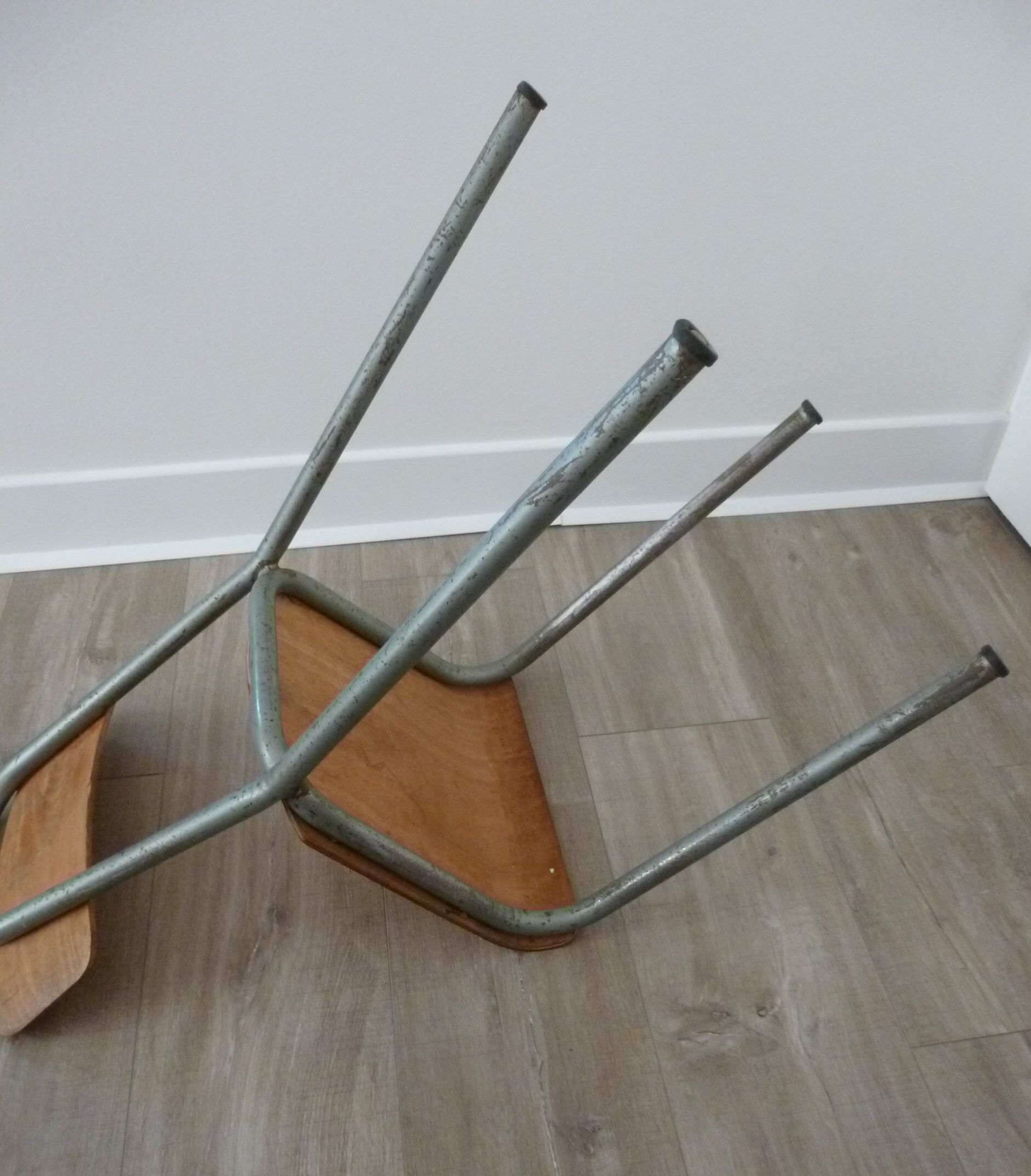 school chair for 6/8 year olds