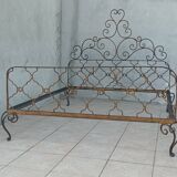 Lit style Louis XV en fer forgé