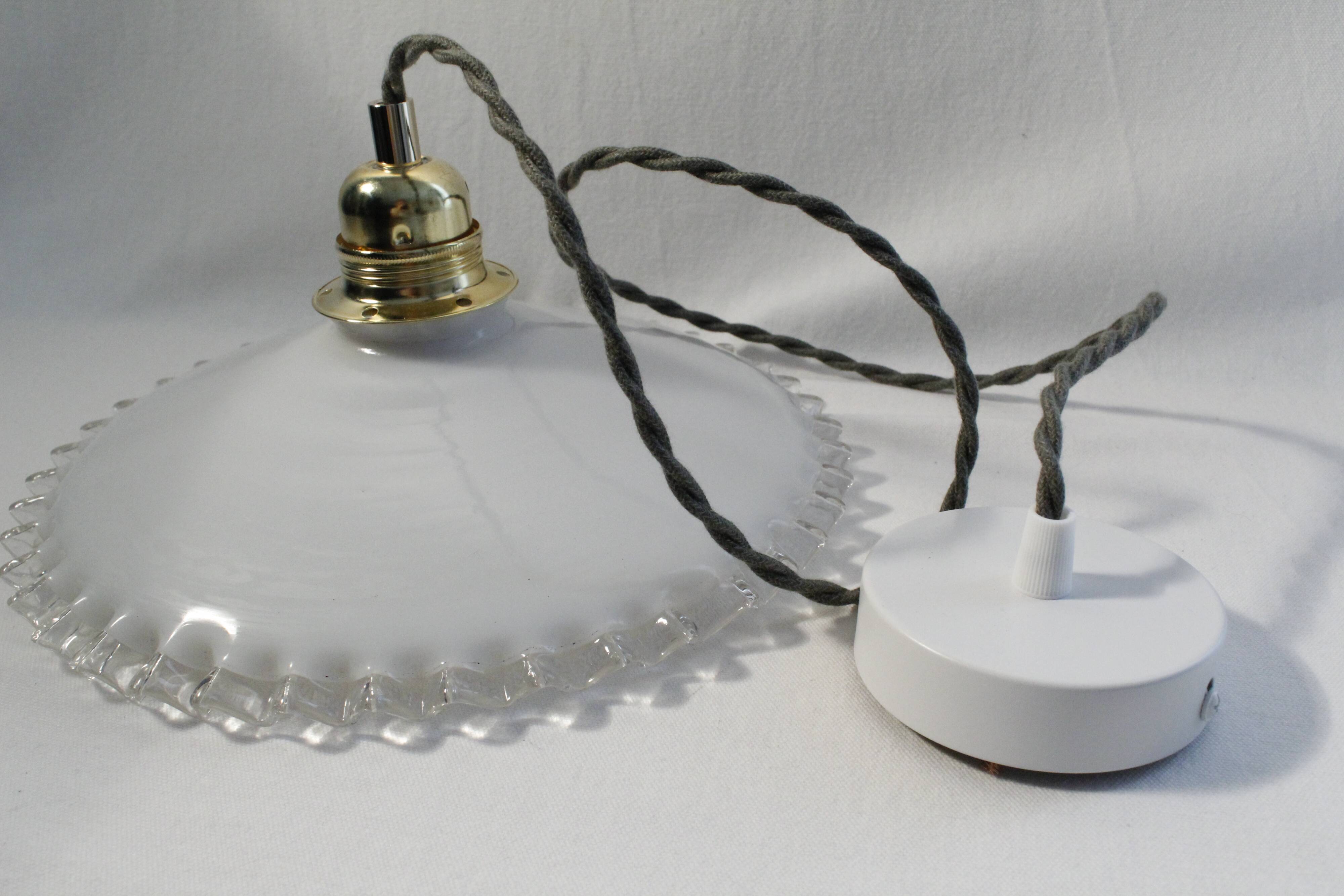 Vintage suspension lamp in white opaline with serrated edges