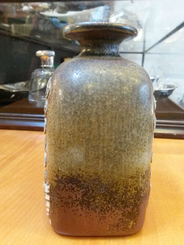 Vase modèle unique 1969 décor de têtes multiples Stig Lindberg