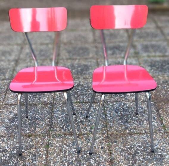 4 red formica chairs
