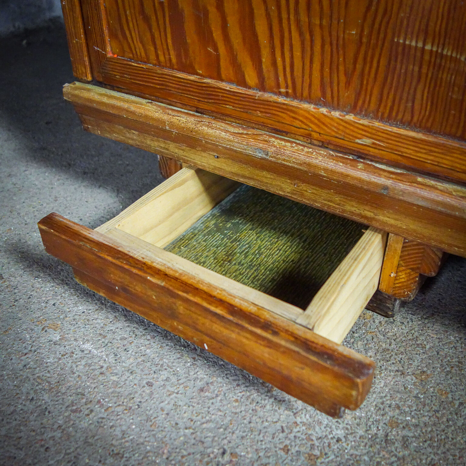 Armoire de cuisine vintage années 1950