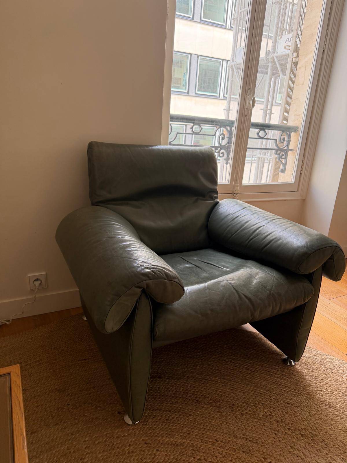 Chaise De Sede