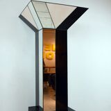 Mirror lamp and plexiglass