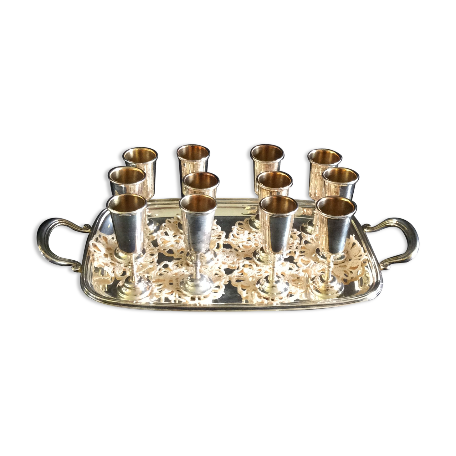 Top with 12 silver metal glasses