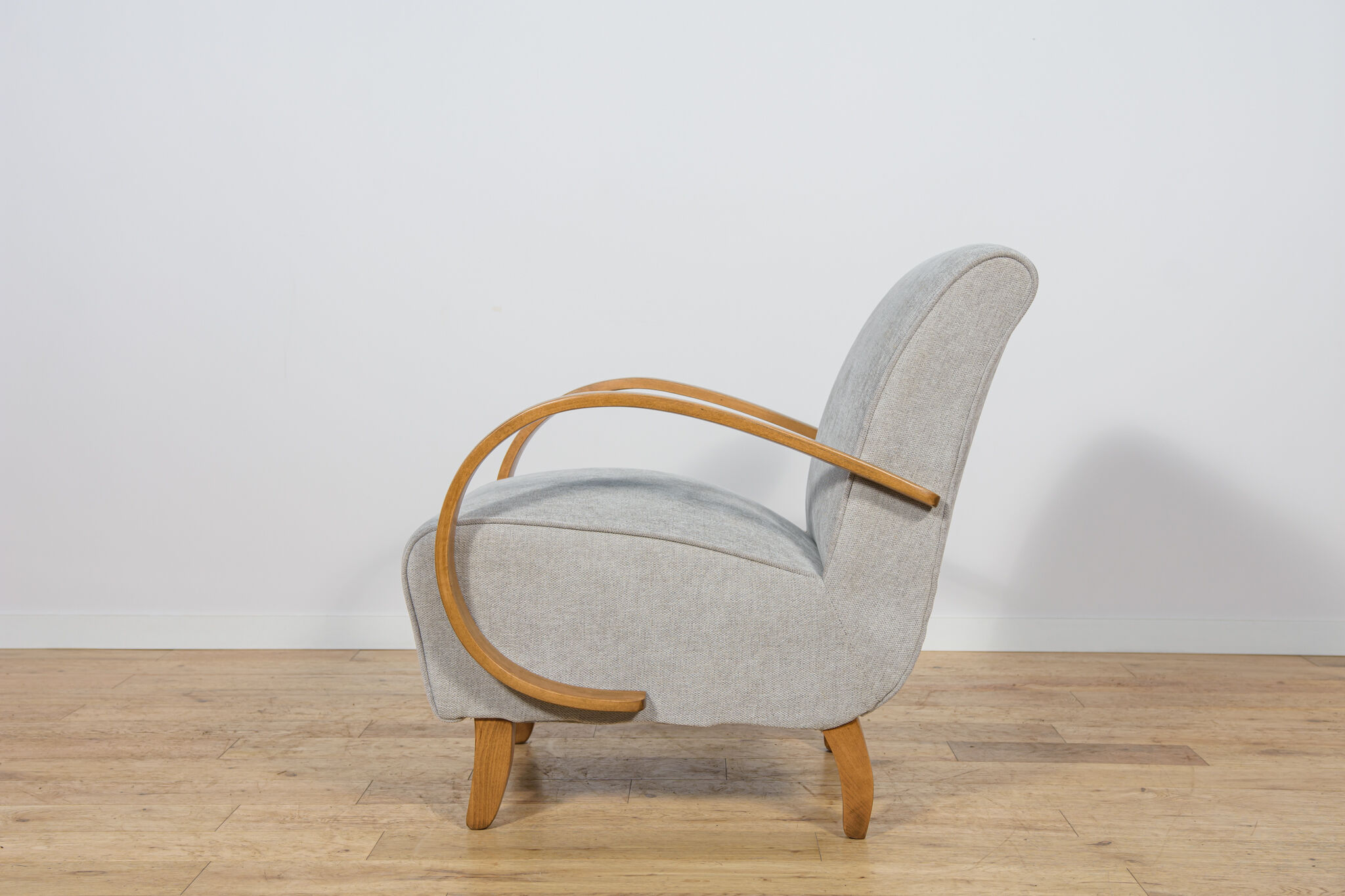 Model 410 armchair Jindřich Halabala for Up Závody, 1930s