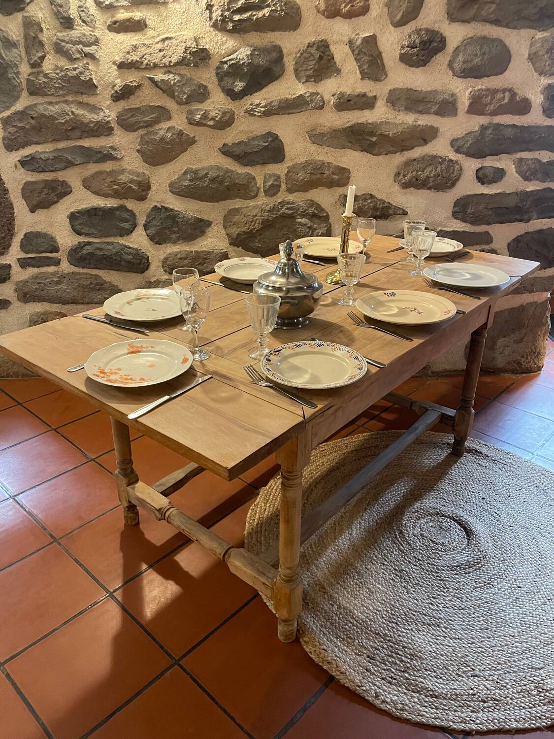 Farm table