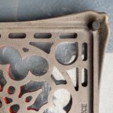 Repose plat carré de chez Le creuset France