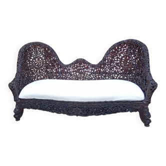 Anglo-Indian sofa. 19th century.