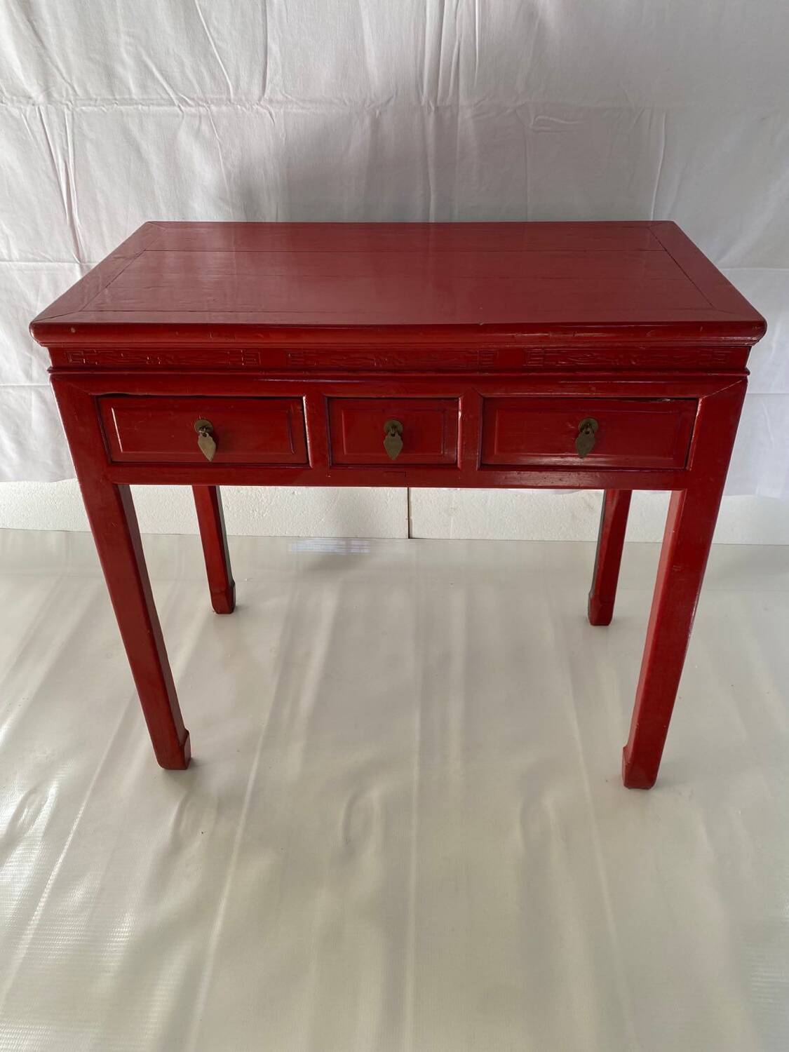 Chinese bureau in lacquered elm – 19th century