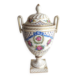 Vase couvert en porcelaine de Sèvres