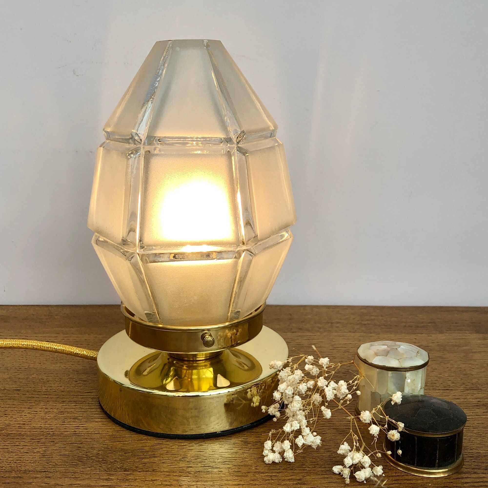 Lamp to lay vintage globe art deco in frosted glass