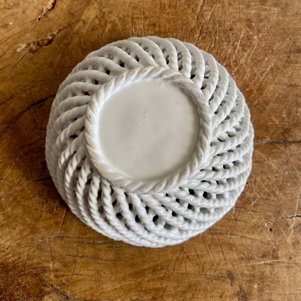 Braided ceramic bowl