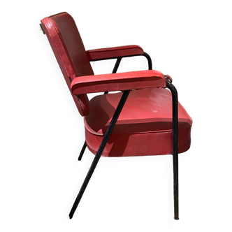 Fauteuil année 1950 Skaï rouge