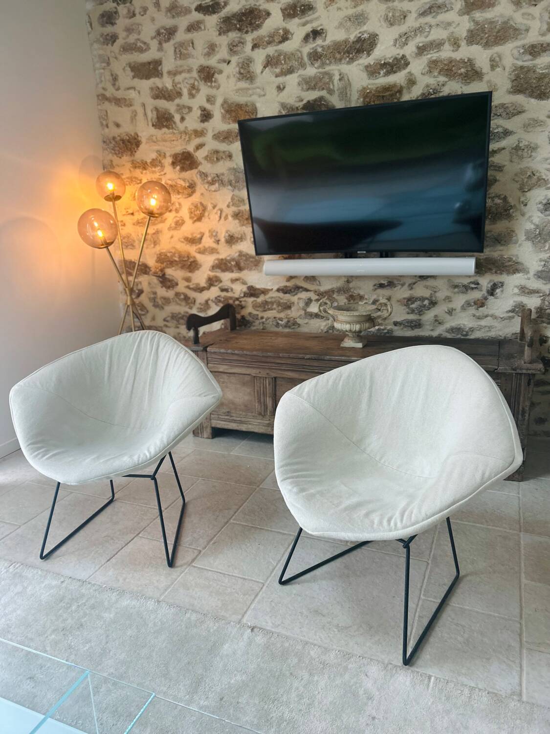 Pair of Diamond Harry Bertoia armchairs 1970