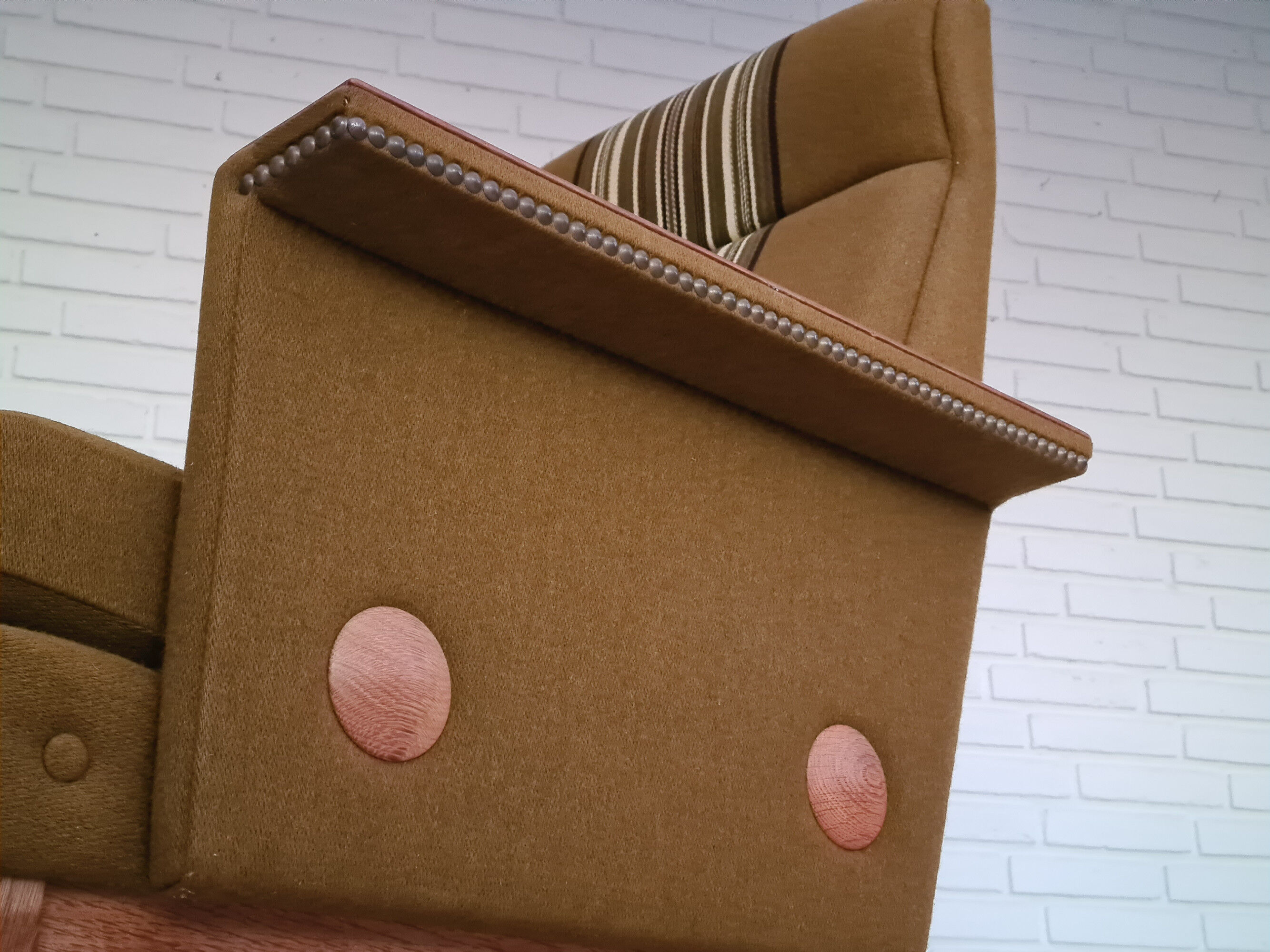 Ensemble de fauteuils bois de chêne laine état d’origine années 1970