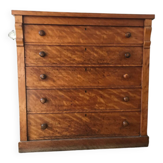 Victorian English chest of drawers