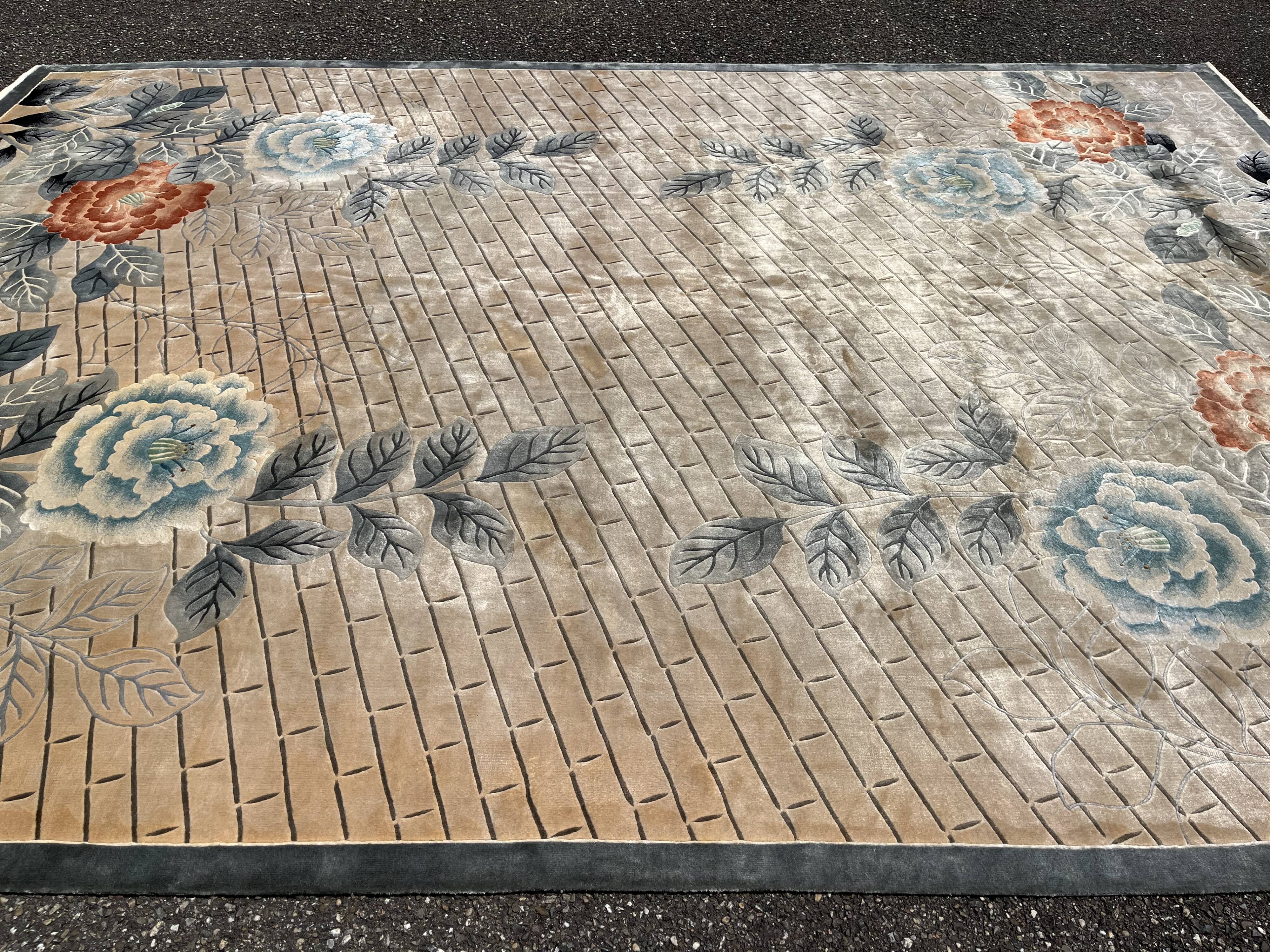 Art Deco rug 350x247 cm