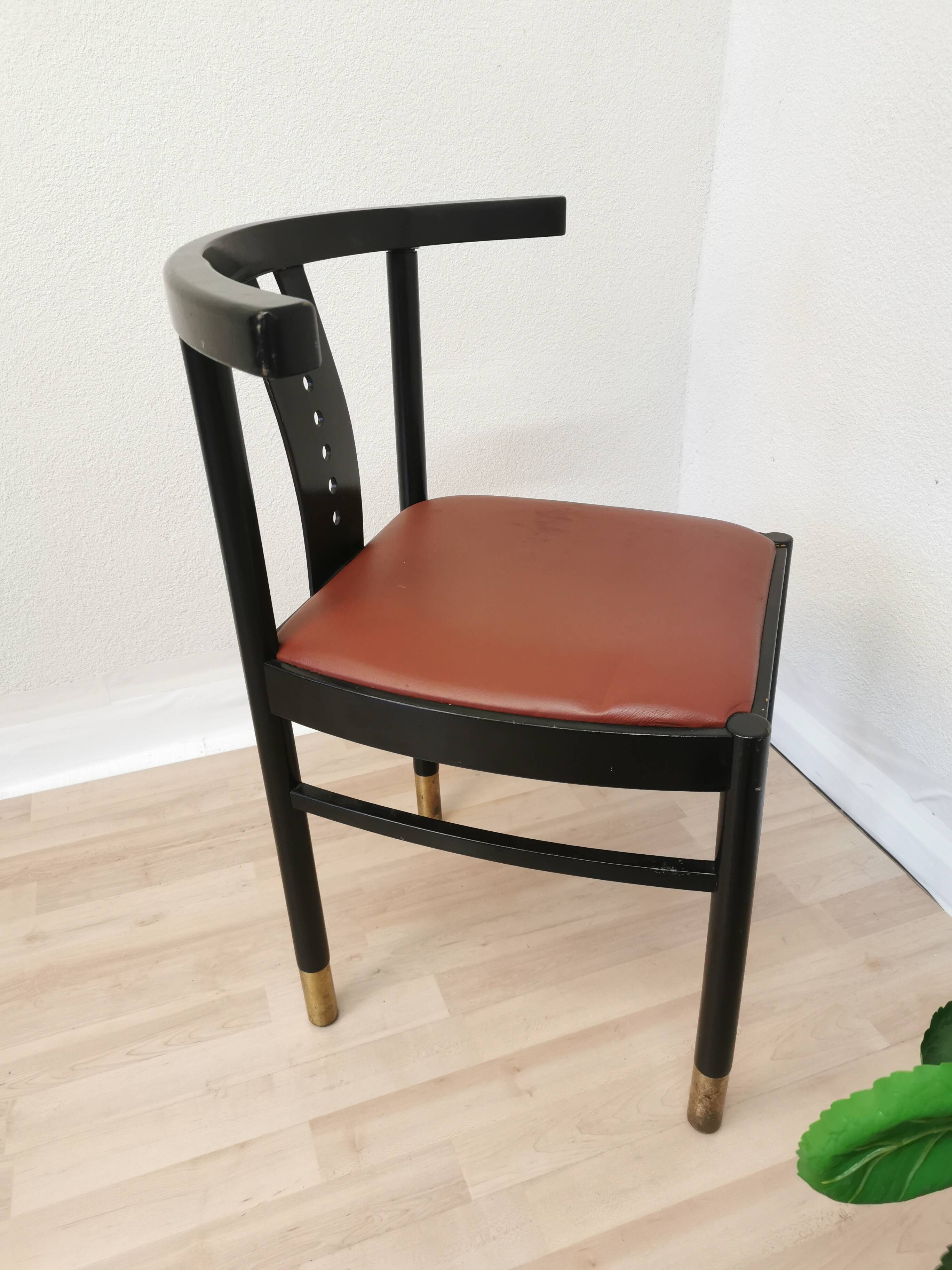 Vintage THONET Bentwood Dining Chair: Postmodern Brown Leather Seat