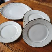 Silver-edged dessert service and its dish