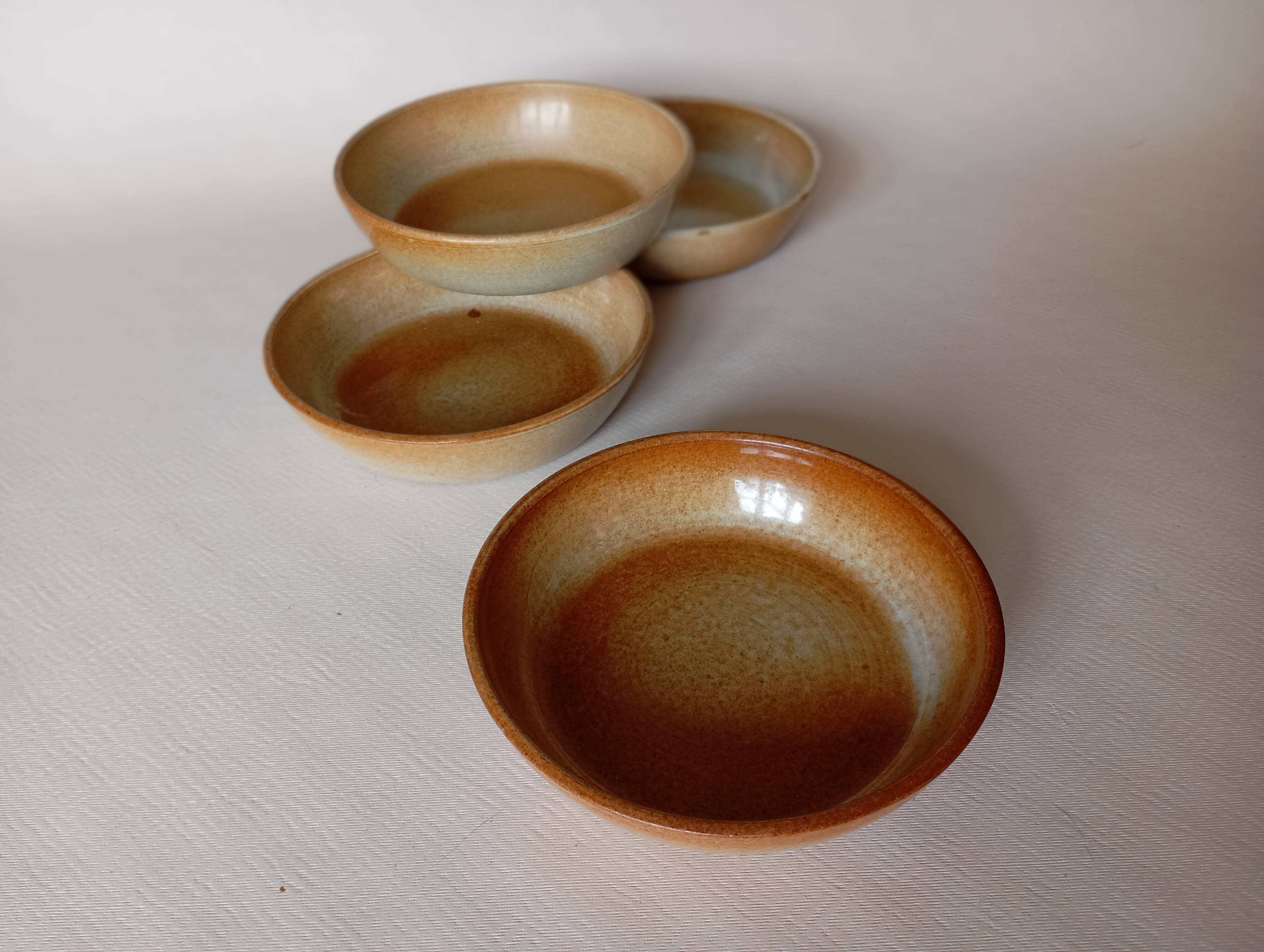 4 Montgolfier stoneware calotte plates