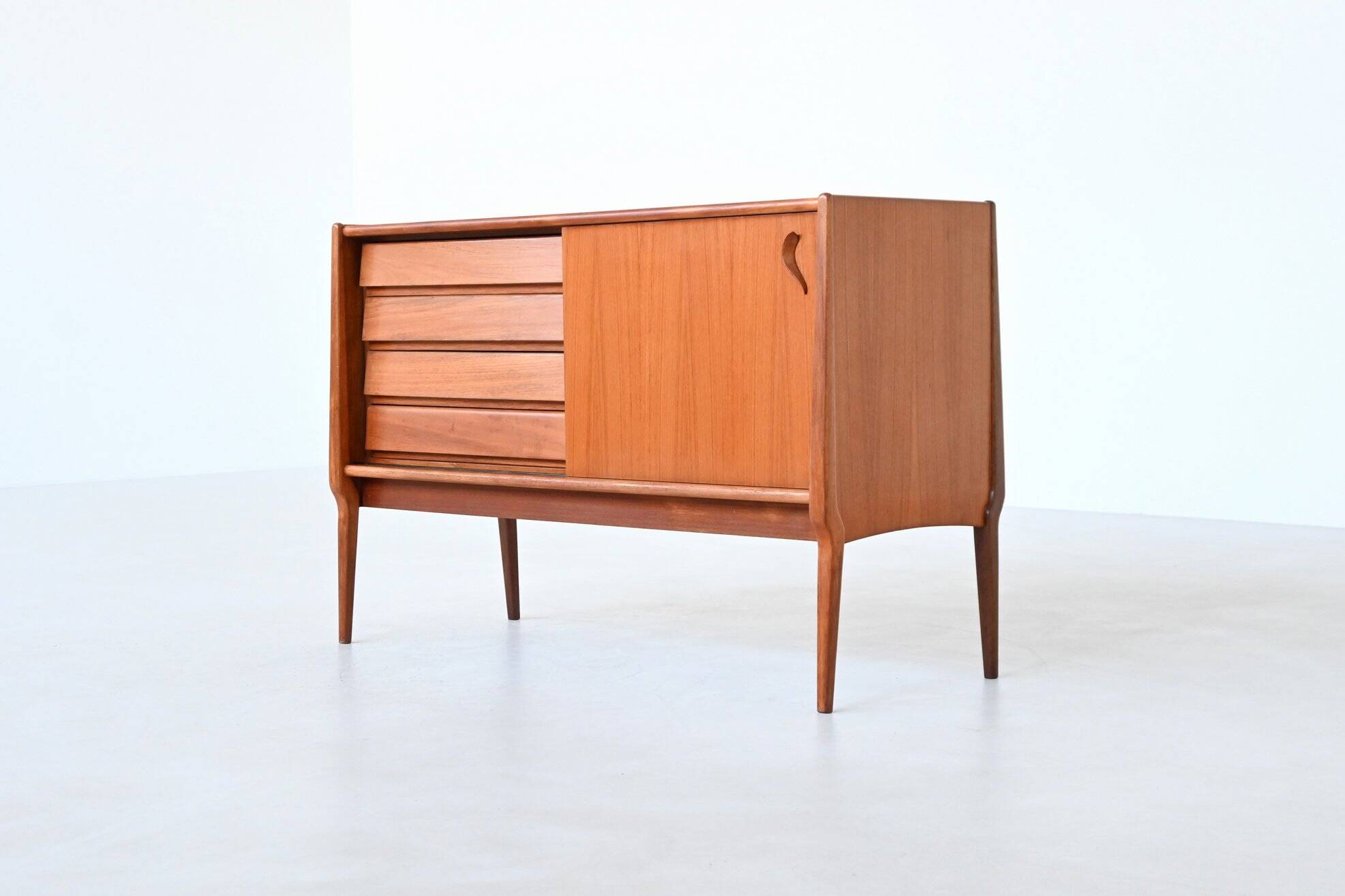 Bosteels Meubelen unique small sideboard in walnut Belgium 1970