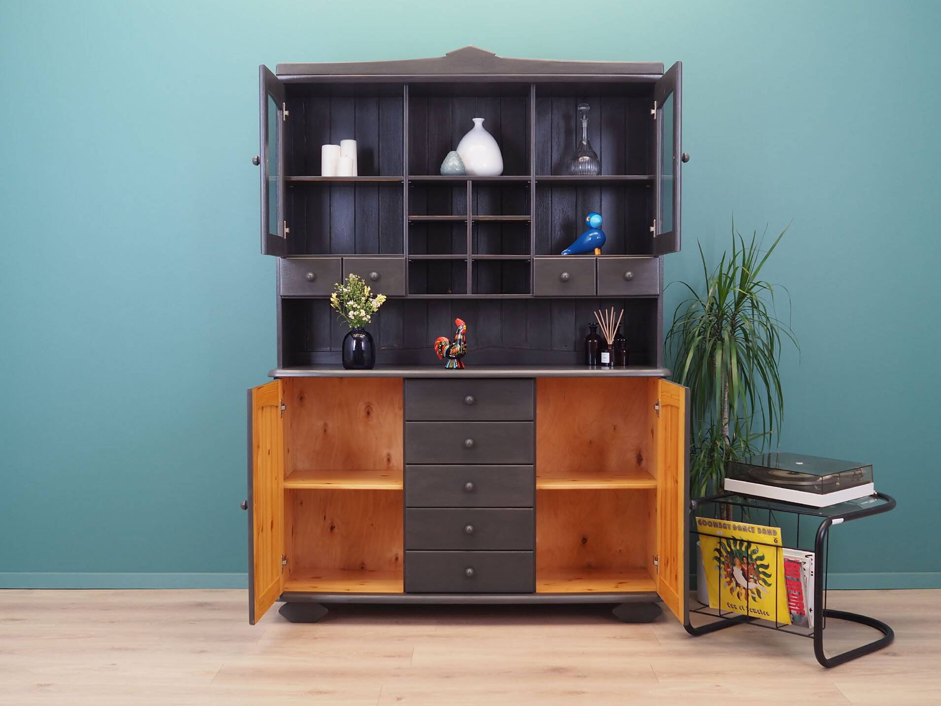 Armoire en pin, design danois, années 1980, production : Danemark