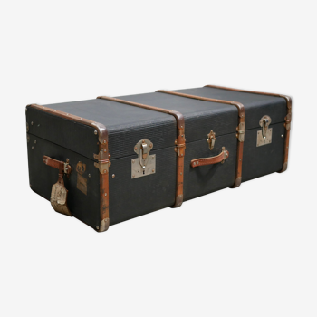 Vintage suitcase storage trunk