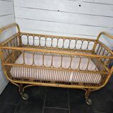 Lit D'enfant vintage en rotin