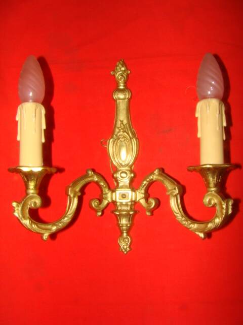 solid bronze wall light with 2 arms in "Louis XV" style