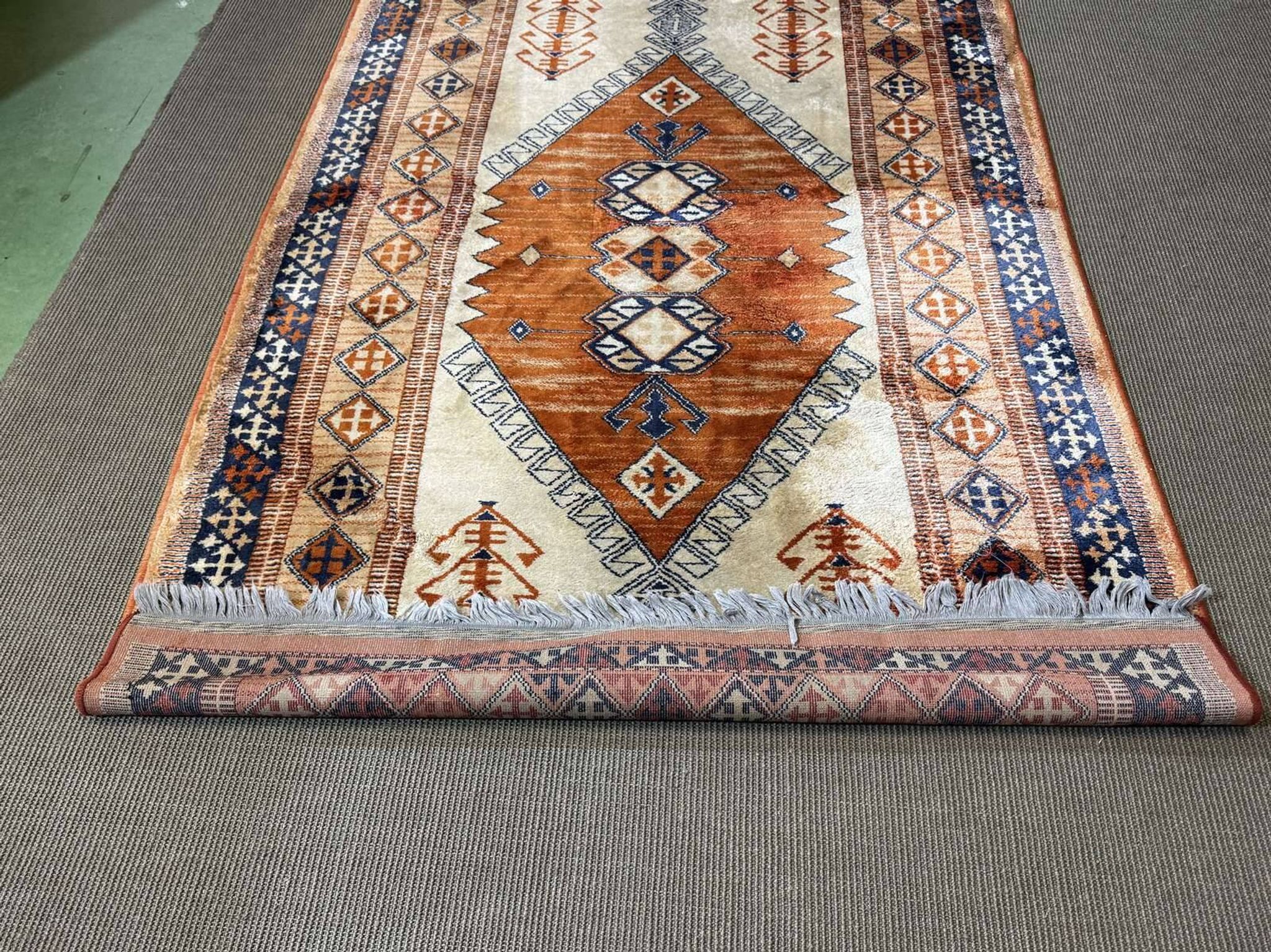 Tapis persan en laine fait main