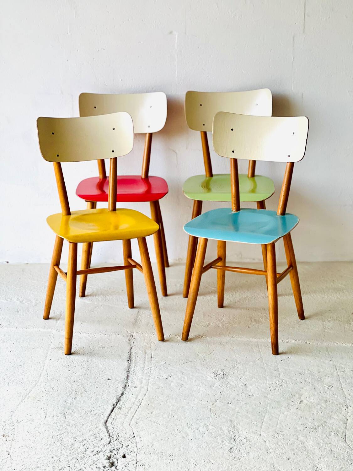 Chaises de salle à manger de Ton, années 1950.