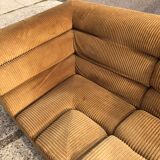 Sofa in velvet vintage