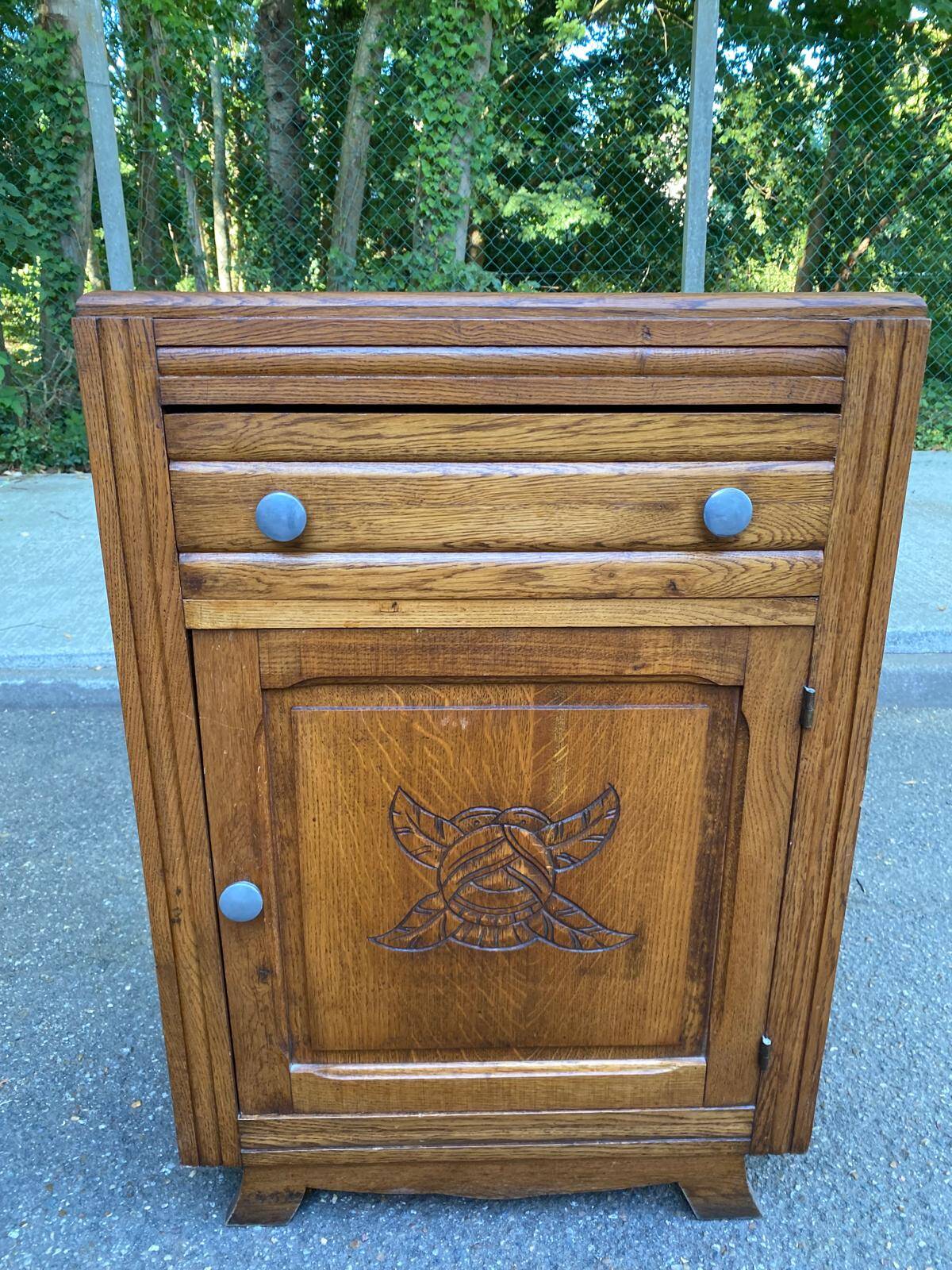 Art Deco commode confiturier from 1940 in solid oak.