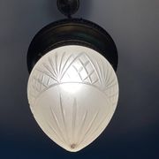 Suspension vintage en verre ciselé et laiton