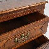 Antique hand crafted en carved chest of drawers in oak, ca. 1800