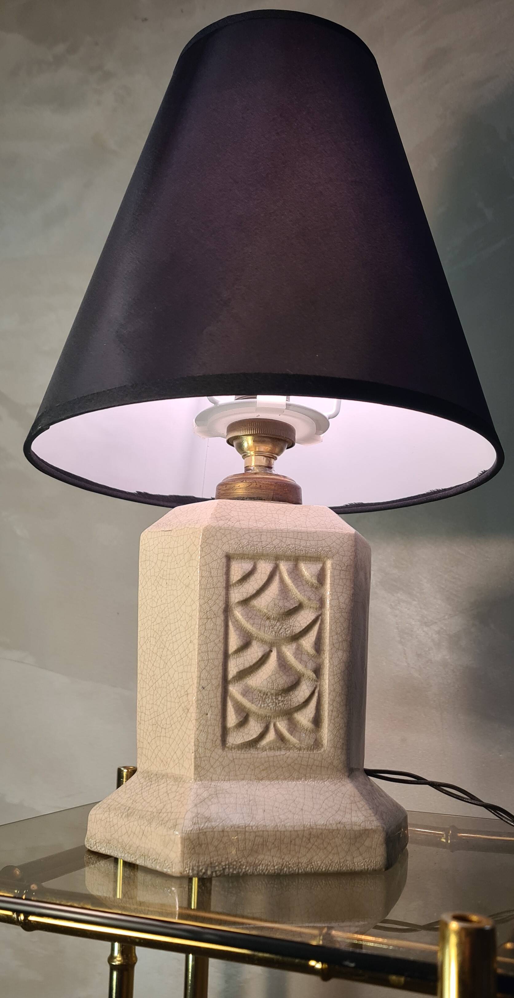 pretty cracked ceramic lamp 1920 to 30 with original inter backelite electricity its function
