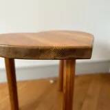 Table forme coeur